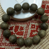 汪富英 越南奇楠种倒架珠子  规格1.6cm  重23克