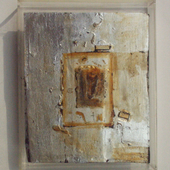 翁纪军 银色的头像系列 木板、箔、电子元件、大漆 25x18cm2009年  (3)