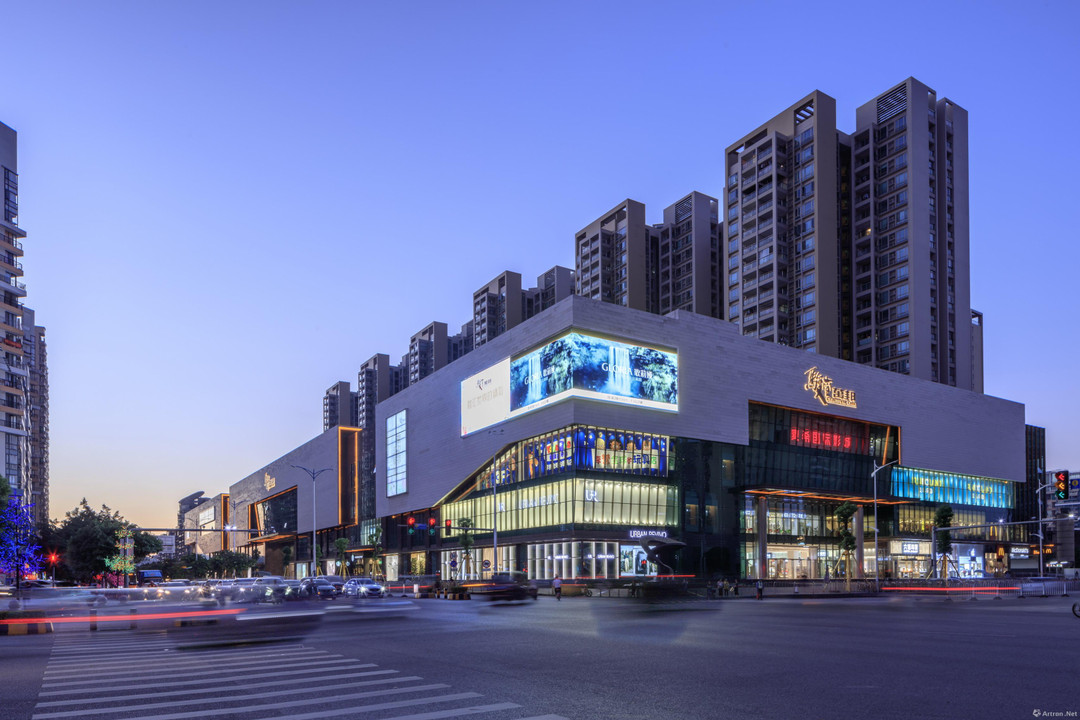 骏壹万邦商业中心